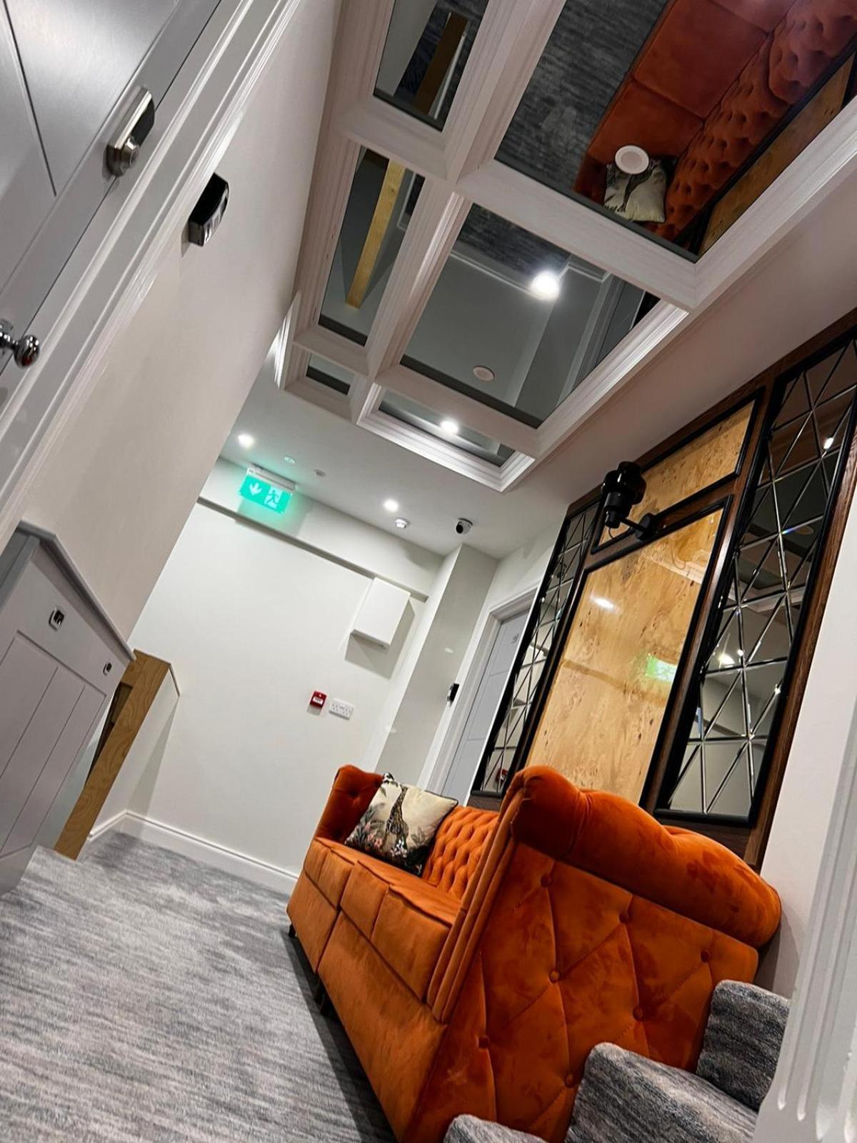 53 Luxury Rooms เมย์นูท ภายนอก รูปภาพ