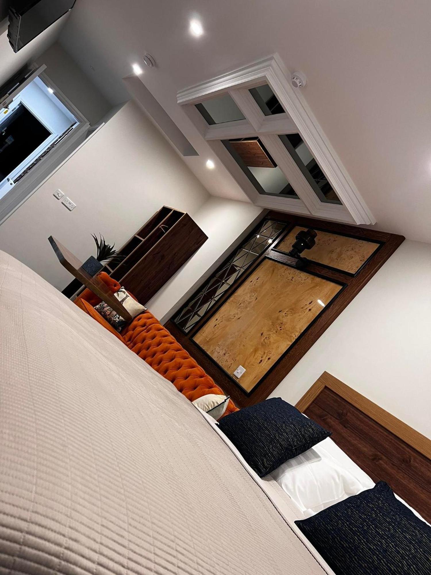 53 Luxury Rooms เมย์นูท ภายนอก รูปภาพ